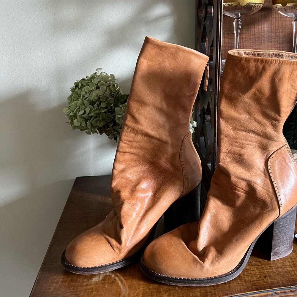 FREE PEOPLE ELLE BLOCK HEEL size 38